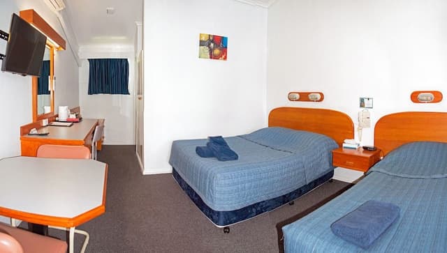 Standard Suite, 1 Bedroom, Non Smoking (Twin Room)