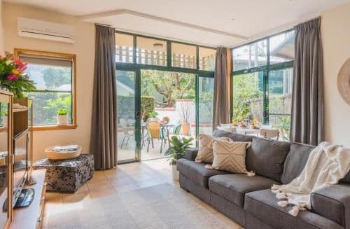 1-Bedroom Apartment