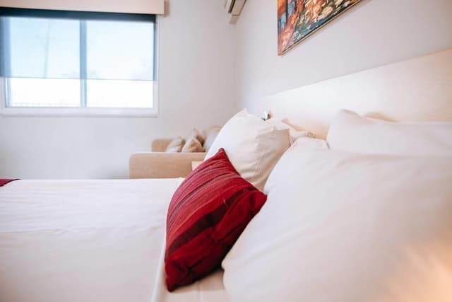 Standard Room, 1 King Bed