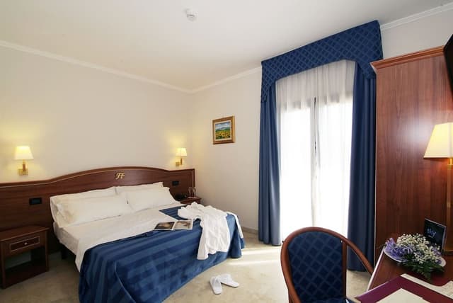 Double Room Single Use