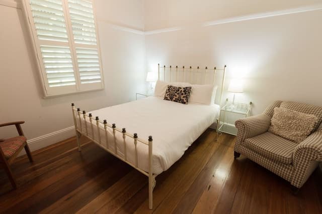 House, 3 Bedrooms, 2 Bathrooms