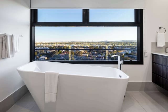 Penthouse, 3 Bedrooms (Top Floor)