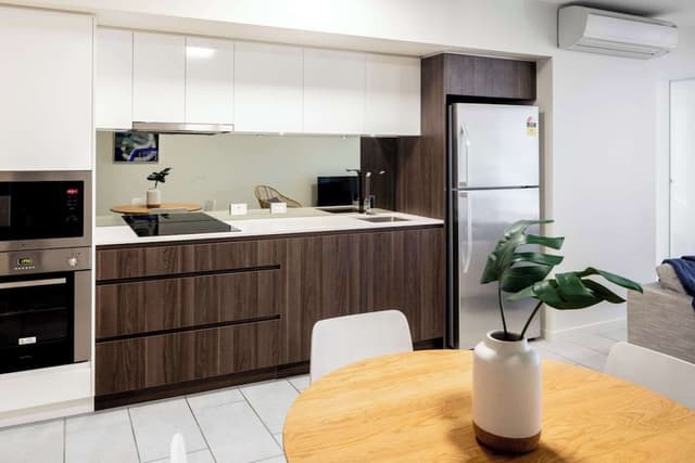 Penthouse, 3 Bedrooms (Top Floor)