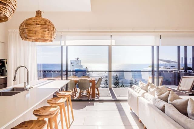 Penthouse, 3 Bedrooms (Top Floor)