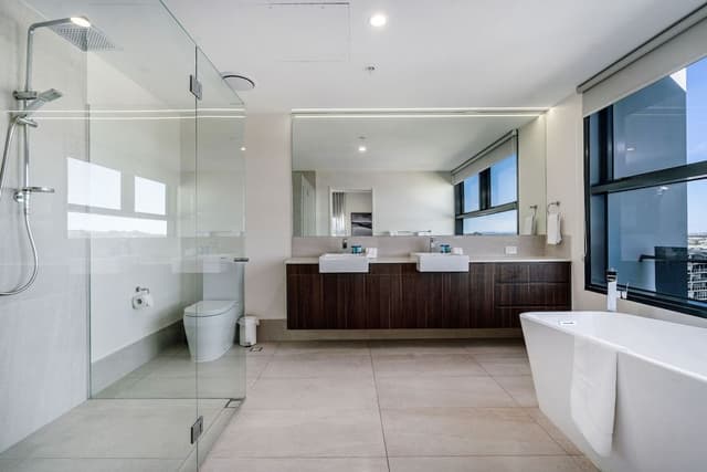 Penthouse, 3 Bedrooms (Top Floor)