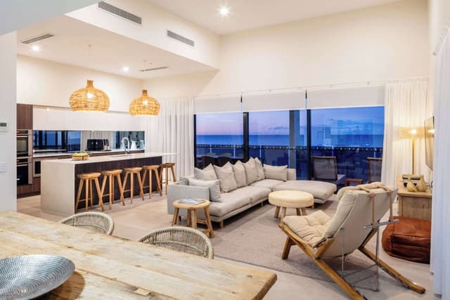 Penthouse, 3 Bedrooms (Top Floor)