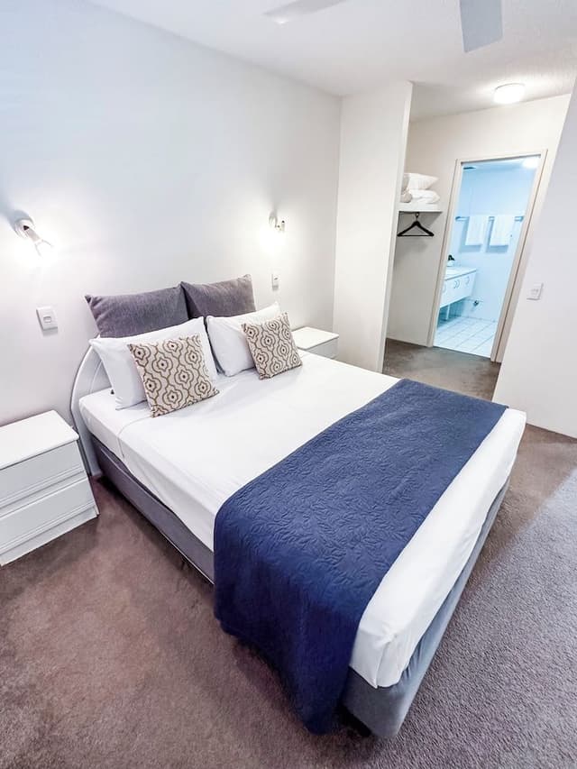 2 Bedroom River View Apartment