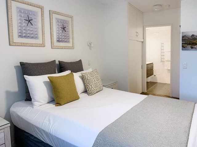 2 Bedroom River View Apartment