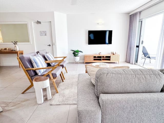 2 Bedroom River View Apartment