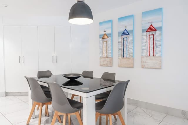 2 Bedroom River View Apartment
