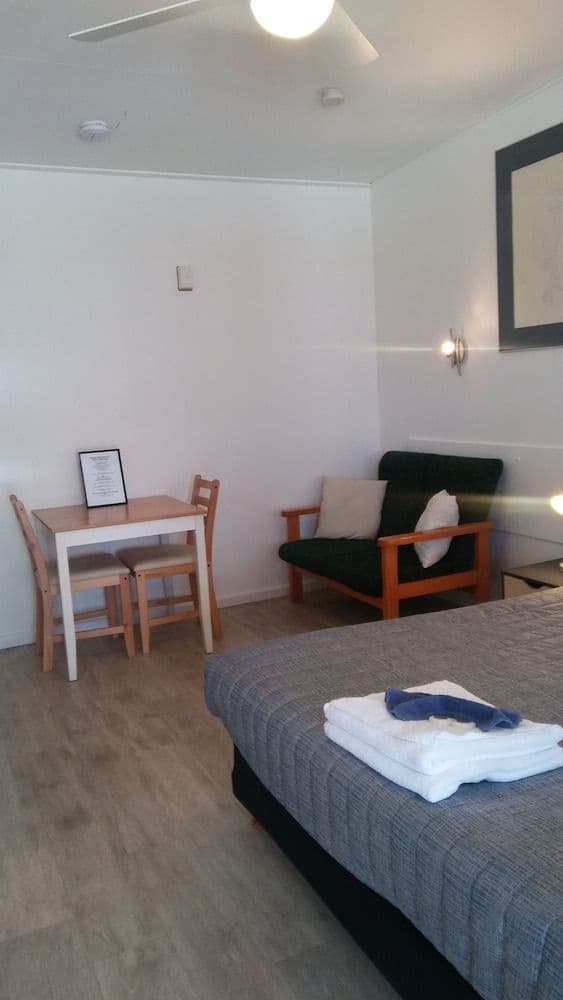 Standard Room, Non Smoking (Queen Room)