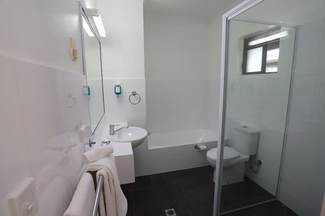 Twin Room - Pet Friendly
