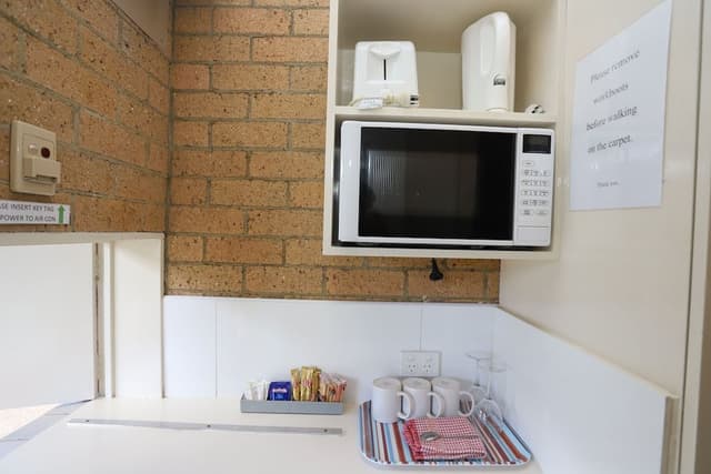 Twin Room - Pet Friendly