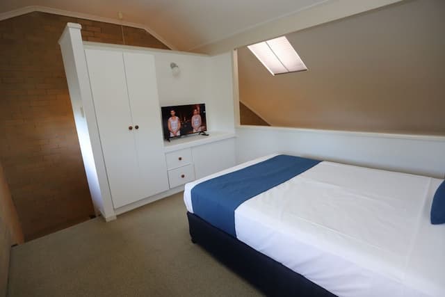 Family 2Bd Studio (No Pets)