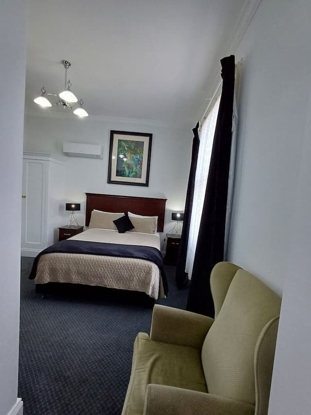 Premium Twin Room