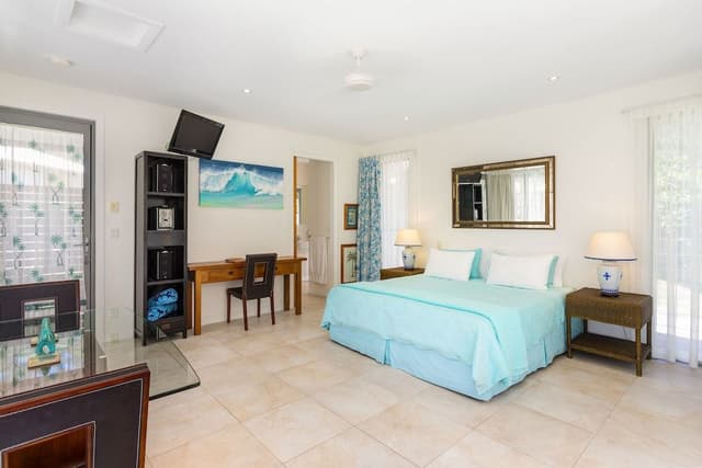 Luxury Suite, 1 King Bed, Terrace, Pool View (Blue Room)