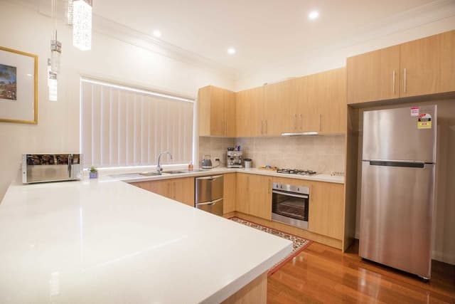 4 Bedroom Luxury Home, 2 Bathrooms