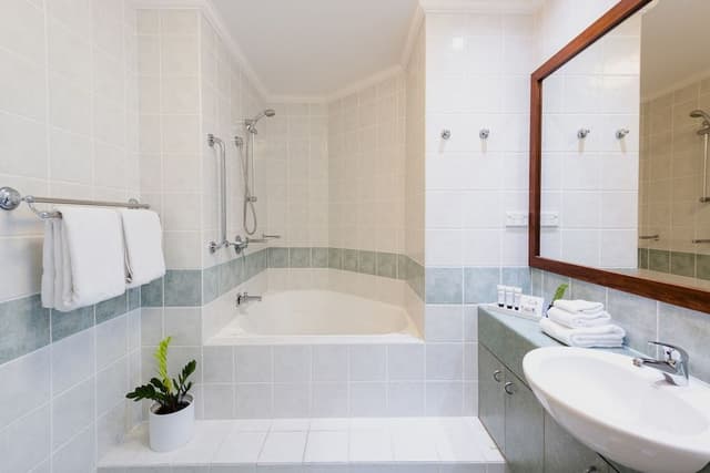Luxury Apartment, 2 Bedrooms, Ocean View, Beachfront