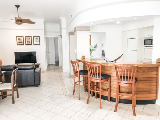 Luxury Apartment, 2 Bedrooms, Ocean View, Beachfront