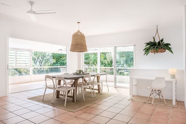 House, 5 Bedrooms, Non Smoking, Park View
