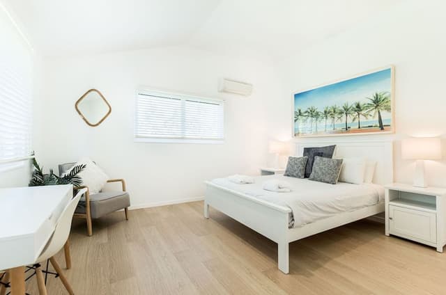 House, 5 Bedrooms, Non Smoking, Park View