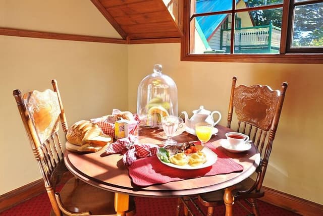 Standard Suite, 1 Bedroom, Non Smoking, Kitchen (Mary's)