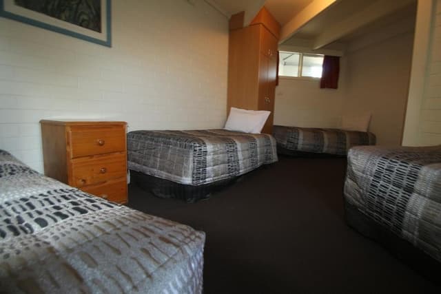 Standard Suite, 2 Bedrooms, Non Smoking, Kitchen (Self Contained Unit)