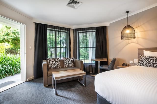 One Bedroom Apartment