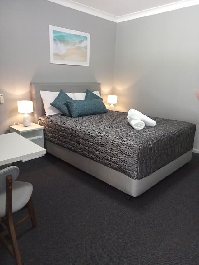 Deluxe Room, 1 Queen Bed, Non Smoking, Ensuite