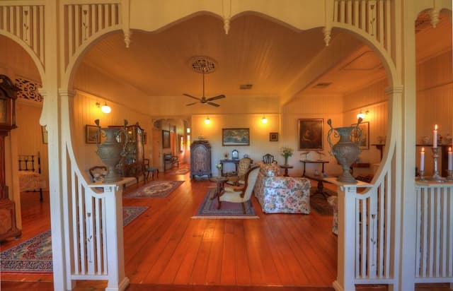 Manor House (4 Ensuite Bedrooms)