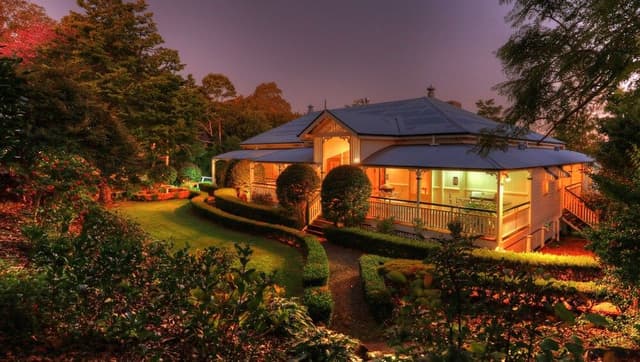 Manor House (4 Ensuite Bedrooms)