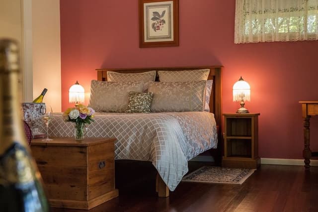 Manor House (4 Ensuite Bedrooms)