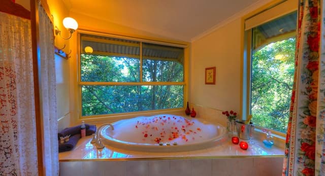 Manor House (4 Ensuite Bedrooms)