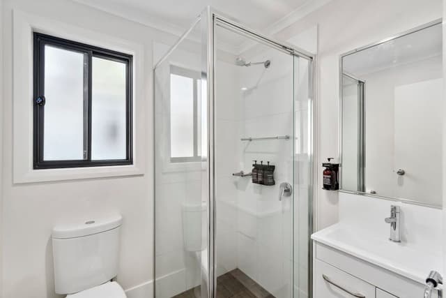Superior 2 Bedroom Cabin - Not Pet Friendly
