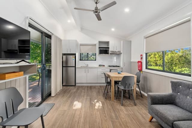 Superior 2 Bedroom Cabin - Not Pet Friendly