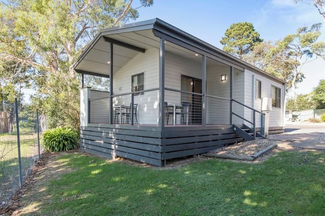 Superior 2 Bedroom Cabin - Not Pet Friendly