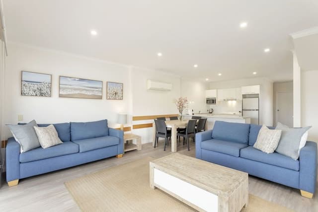 3 Bedroom Waterfront
