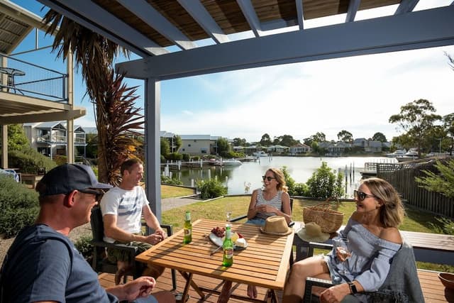 3 Bedroom Waterfront