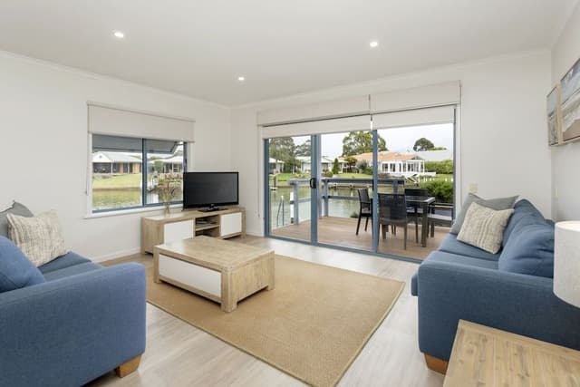 3 Bedroom Waterfront