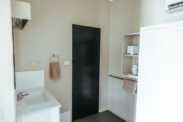 Queen Plus Single Room