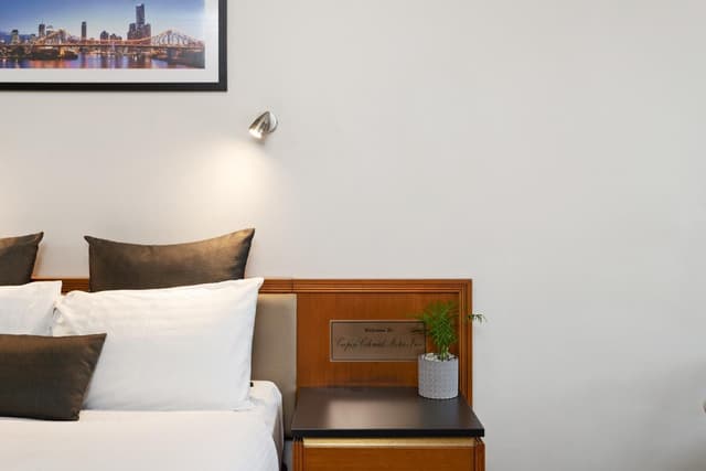 Standard Queen Room