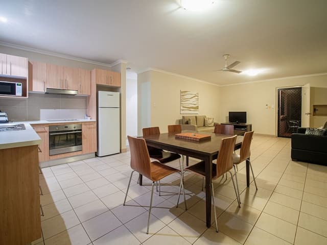 2 BEDROOM FAMILY APARTMENT (Kitchen - Non smoking)