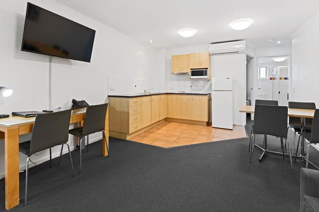 Family Suite with Kitchenette