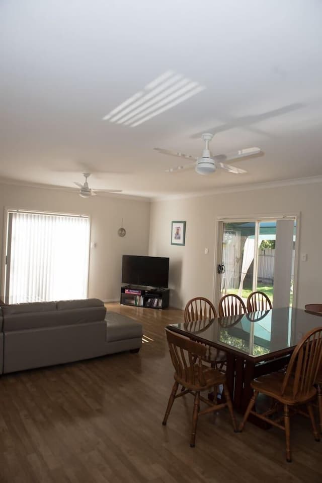 Four Bedroom Holiday House