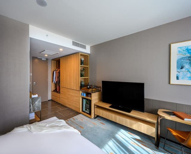 Deluxe Room, 1 King Bed