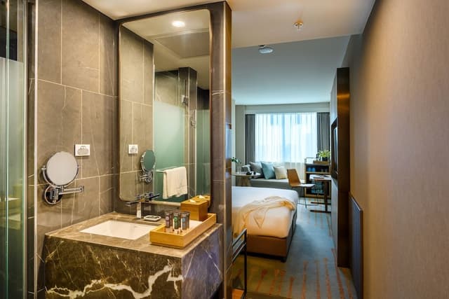Superior King Room