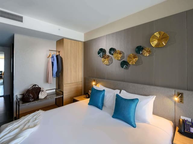 Superior King Room