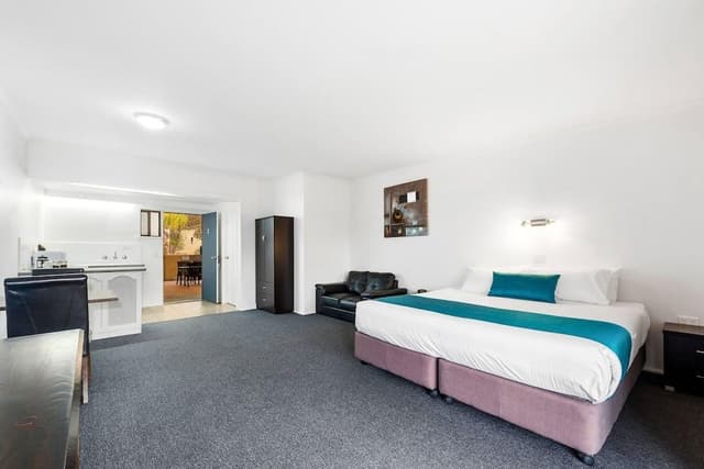 Superior Room, 1 King Bed, Non Smoking
