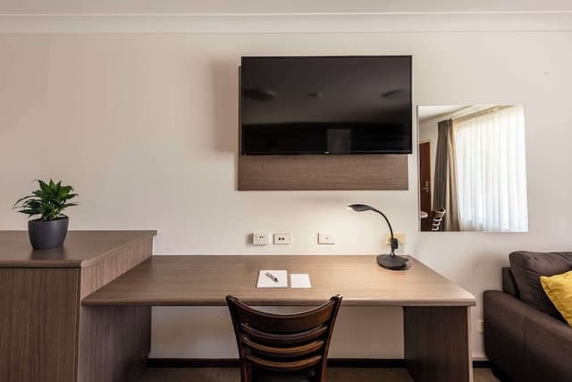 Executive Room, Multiple Beds, Non Smoking, Ground Floor