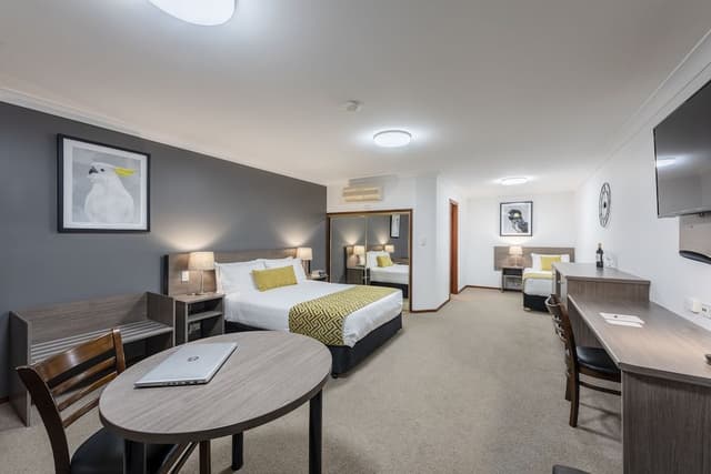 Executive Room, Multiple Beds, Non Smoking, Ground Floor